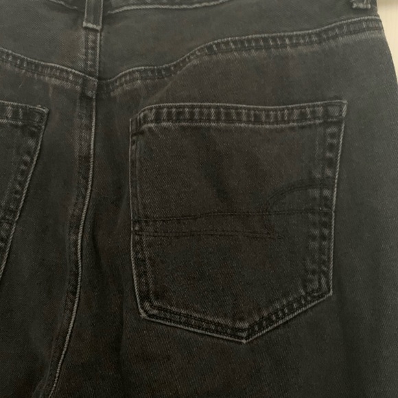 Black Wash Boyfriend Jean - Picture 3 of 3